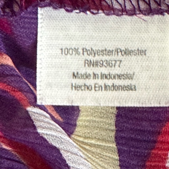 ANA sz med top sheer fuller style. In a colorful spring style - Picture 13 of 14